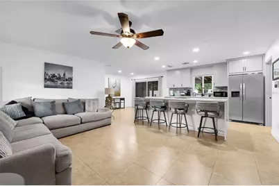 2031 Jefferson Avenue, Deltona, FL 32738 - Photo 2