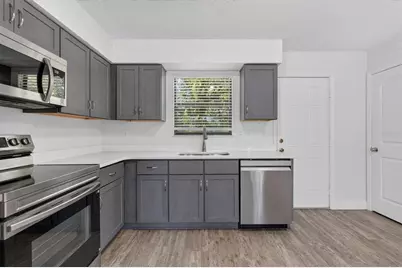 10430 Chalmer Street, Spring Hill, FL 34608 - Photo 14