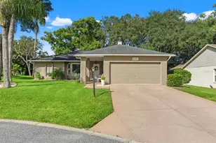 3121 Double Eagle Ct, Spring Hill, FL 34606 - Photo 2