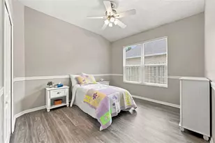 19401 Melody Fair Pl, Lutz, FL 33558 - Photo 26