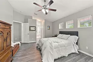 19401 Melody Fair Pl, Lutz, FL 33558 - Photo 22