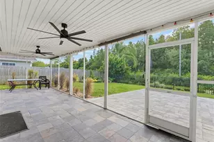 1846 Del Robles Dr, Clearwater, FL 33764 - Photo 40