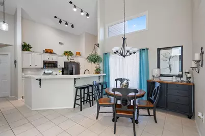 7815 Geneva Lane, Sarasota, FL 34243 - Photo 6