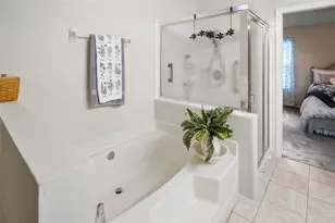 7815 Geneva Ln, Sarasota, FL 34243 - Photo 48