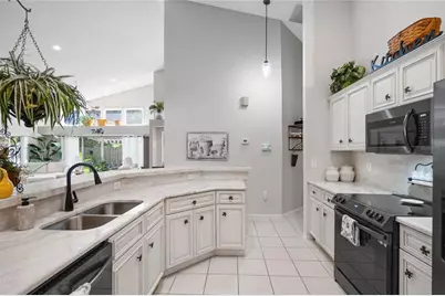 7815 Geneva Lane, Sarasota, FL 34243 - Photo 28
