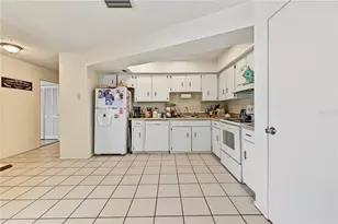 7487 Canterbury St, Spring Hill, FL 34606 - Photo 10