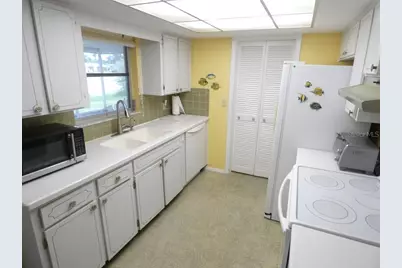 7207 Ashwood Drive, Port Richey, FL 34668 - Photo 8