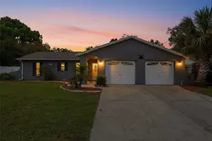 13143 Linden Dr, Spring Hill, FL 34609 - Photo 2