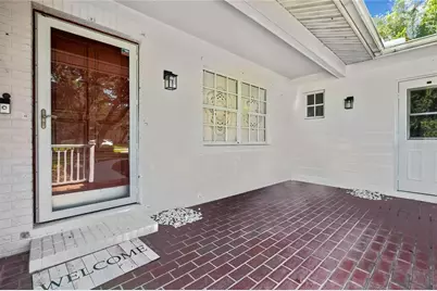1097 Florian Way, Spring Hill, FL 34609 - Photo 4