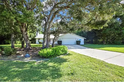 1097 Florian Way, Spring Hill, FL 34609 - Photo 2