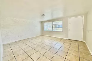 5815 Dailey Ln, New Port Richey, FL 34653 - Photo 14