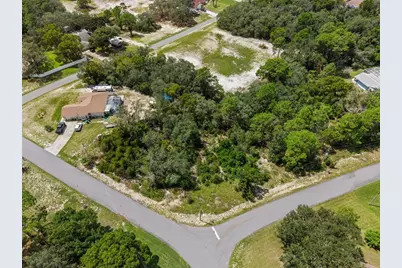 Staten, Spring Hill, FL 34609 - Photo 4