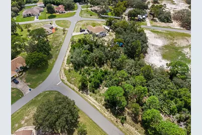 Staten, Spring Hill, FL 34609 - Photo 2