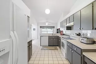 8088 Spanish Oak Dr, Spring Hill, FL 34606 - Photo 18