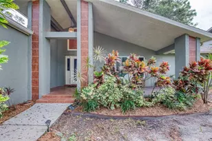2143 Salisbury Ct, Palm Harbor, FL 34683 - Photo 6