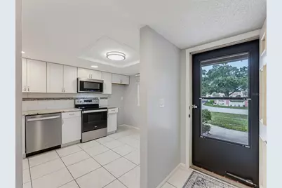 8330 High Point Circle #6, Port Richey, FL 34668 - Photo 12