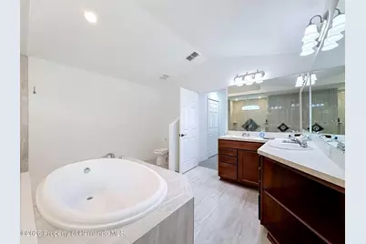 10389 Marvista Court, Weeki Wachee, FL 34614 - Photo 38