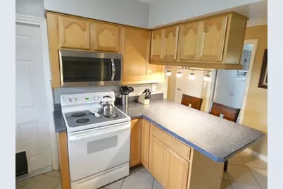 7211 Tarrytown Drive, Spring Hill, FL 34606 - Photo 8