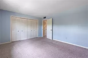 10455 Carrollbrook Ct, Tampa, FL 33618 - Photo 10