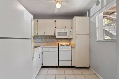 10455 Carrollbrook Court #114, Tampa, FL 33618 - Photo 6