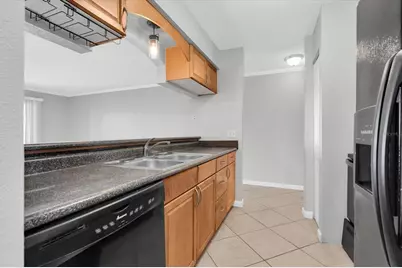 10103 Sailwinds Boulevard N #105, Largo, FL 33773 - Photo 14
