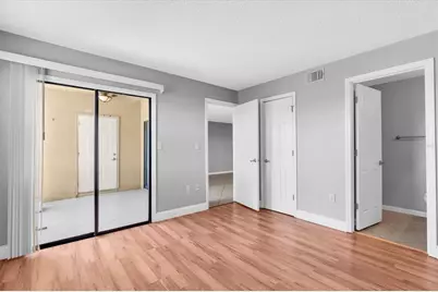 10103 Sailwinds Boulevard N #105, Largo, FL 33773 - Photo 16