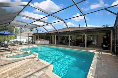 13162 Roseanna Drive, Spring Hill, FL 34609 - Photo 12
