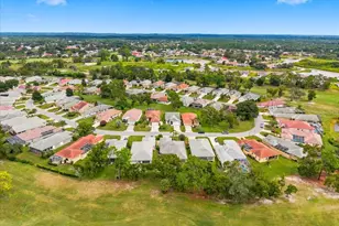 9233 Penelope Dr, Weeki Wachee, FL 34613 - Photo 10