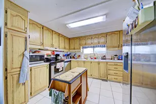76 Liberty Way, Palm Harbor, FL 34684 - Photo 10
