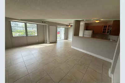 3315 58th Avenue S #114, Saint Petersburg, FL 33712 - Photo 2