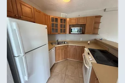3315 58th Avenue S #114, Saint Petersburg, FL 33712 - Photo 4