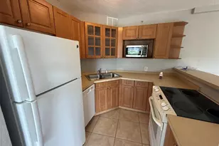 3315 58th Ave S, Saint Petersburg, FL 33712 - Photo 4