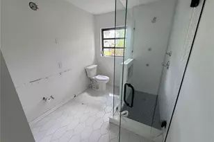 2003 E Clinton St, Tampa, FL 33610 - Photo 20