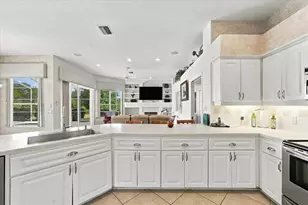 8405 Maybelle Dr, Weeki Wachee, FL 34613 - Photo 20