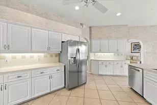8405 Maybelle Dr, Weeki Wachee, FL 34613 - Photo 22
