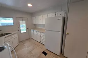 8453 Highpoint Blvd, Brooksville, FL 34613 - Photo 6