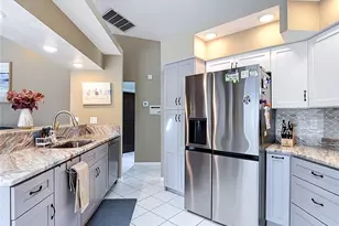 1051 Hook Dr, Spring Hill, FL 34608 - Photo 20
