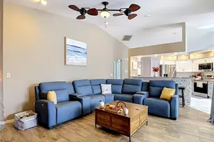 1051 Hook Dr, Spring Hill, FL 34608 - Photo 30
