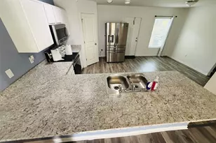 12020 Pine Warbler Ave, Weeki Wachee, FL 34614 - Photo 10