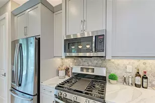 18402 Rockport Pl, Lakewood Ranch, FL 34211 - Photo 8