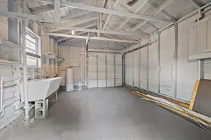 1618 12th St S, Saint Petersburg, FL 33705 - Photo 38