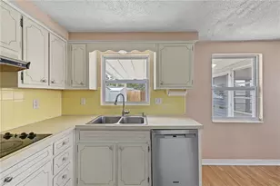 4059 Sugarfoot Dr, Spring Hill, FL 34606 - Photo 10