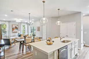 2286 Red Pine Ct, Eustis, FL 32726 - Photo 4