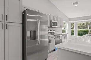 1385 Summerwood Ct, Spring Hill, FL 34606 - Photo 16