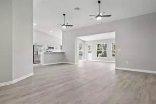 1385 Summerwood Ct, Spring Hill, FL 34606 - Photo 8