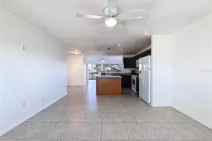 9201 Tudor Dr, Tampa, FL 33615 - Photo 8