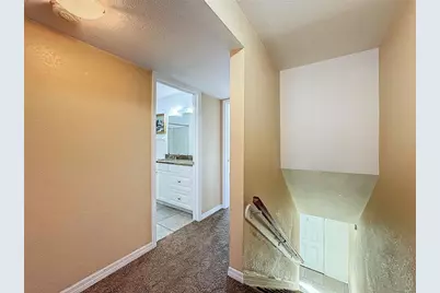 9201 Tudor Drive #C212, Tampa, FL 33615 - Photo 24