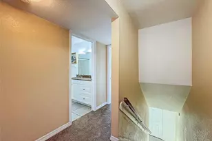 9201 Tudor Dr, Tampa, FL 33615 - Photo 24