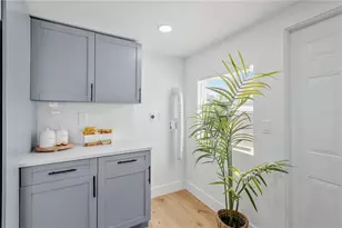 3910 56th Ave N, Saint Petersburg, FL 33714 - Photo 6