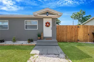 3910 56th Ave N, Saint Petersburg, FL 33714 - Photo 1